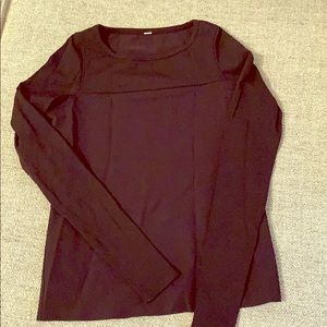 Black gym coverup from Lululemon